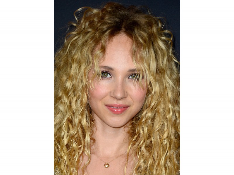 Juno_Temple_Beauty_Look_1