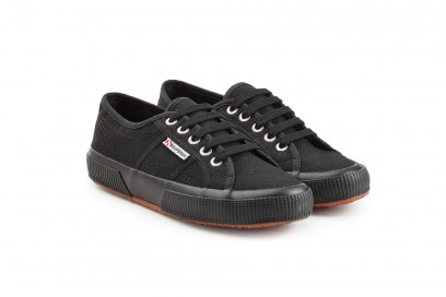 SUPERGA-nere