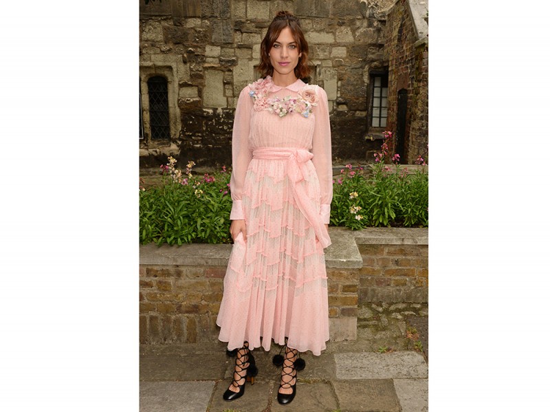 alexa-chung-gucci-cruise-2017