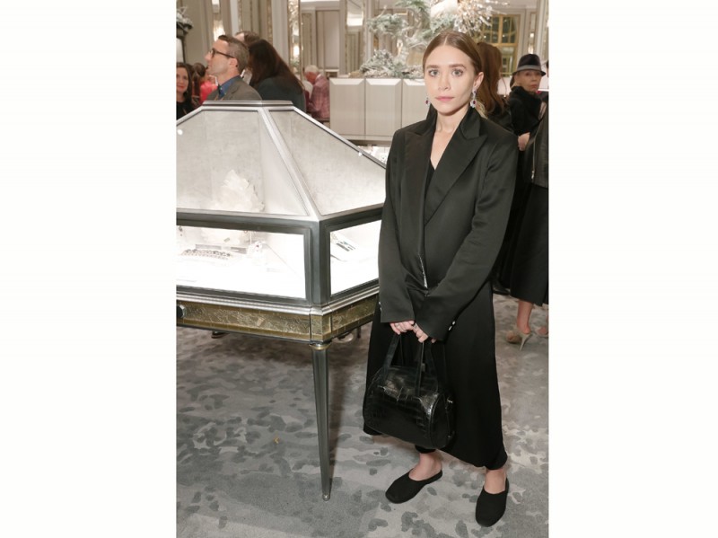 ashley-olsen-maxi-blazer-olycom