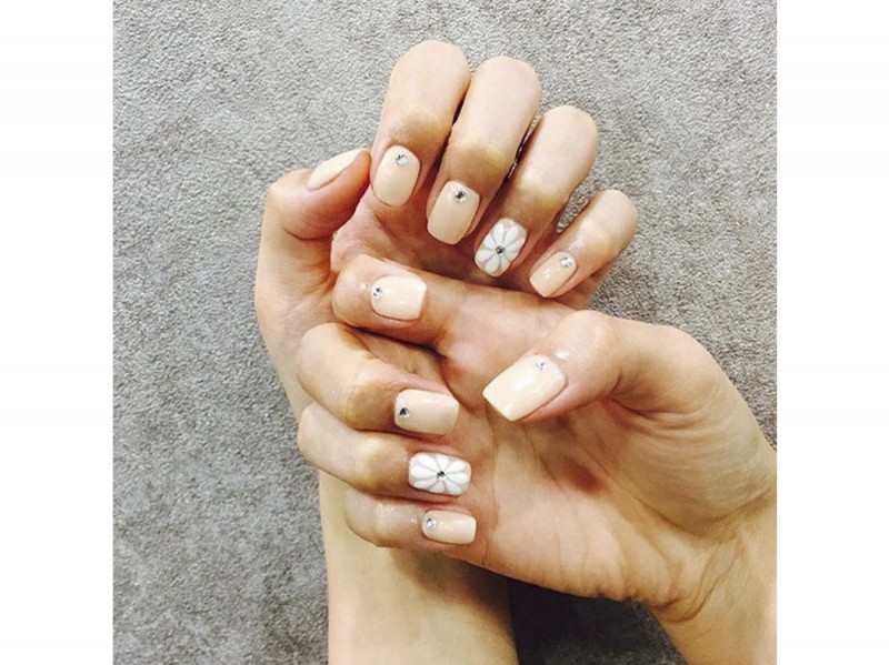 bello.beauty_ nail art nude instagram estate 2016