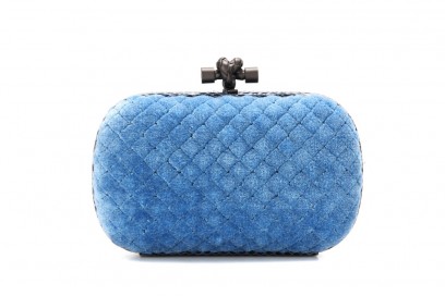 bottega-veneta-clutch-blu-cotone