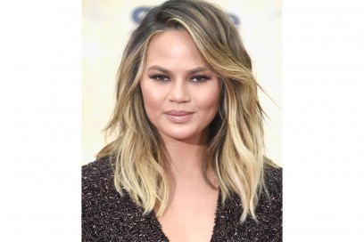 chrissy-teigen-make-up-11