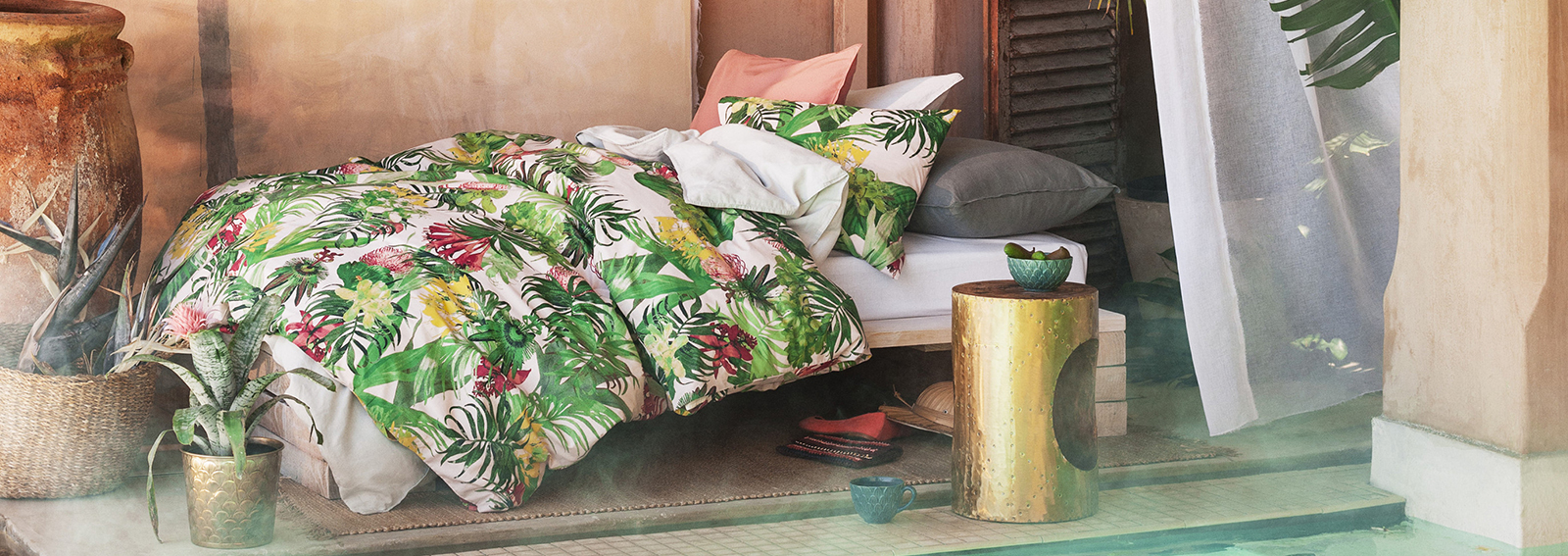 cover-camera-da-letto-estate-desktop