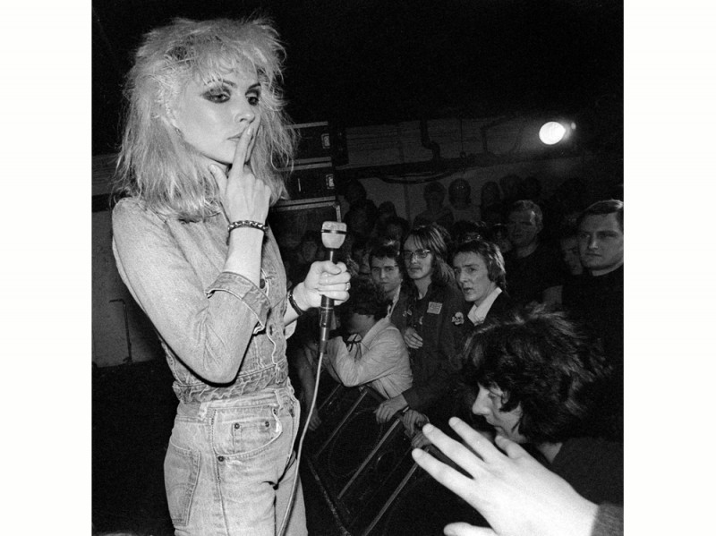 debbie-harry-blondie-young-olycom