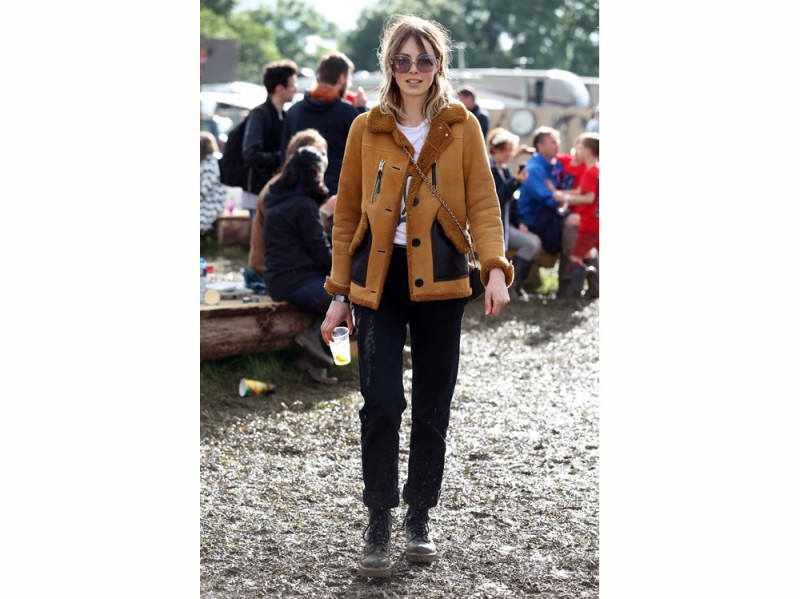 edie-campbell-glastonbury-2016-getty