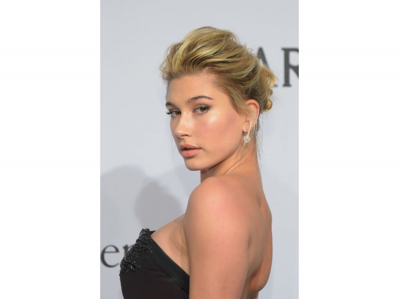 hailey baldwin capelli 9