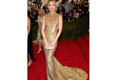 kate-hudson-abito-oro-micheal-kors