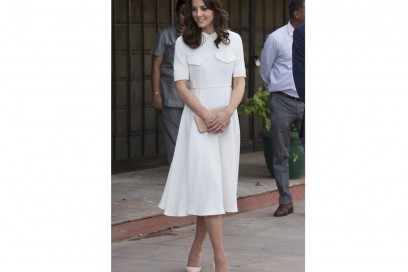 kate-middleton-abito-bianco-emilia wickstead