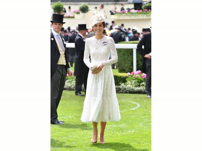 kate-middleton-ad-ascot-olycom