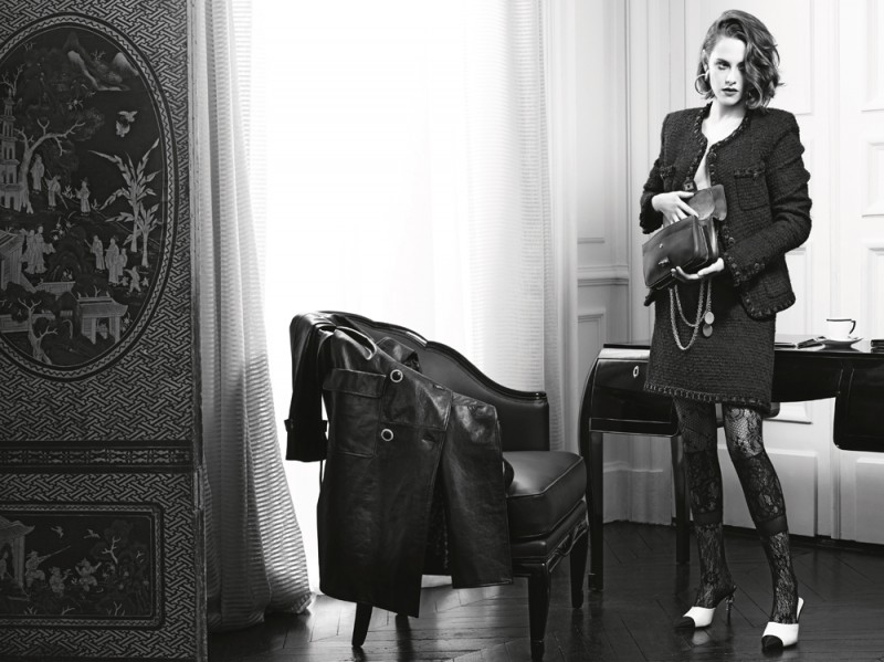 kristen-stewart-campagna-chanel-pictures-by-Karl-Lagerfeld