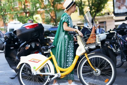 milano-uomo-4-16-jenny-walton-bici