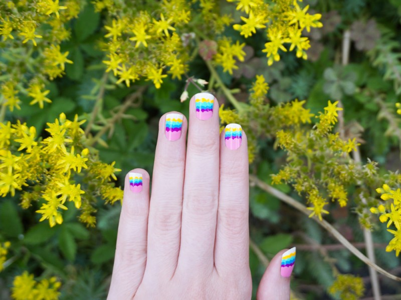 rainbow-clouds-nail-art