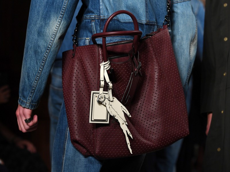 valentino-pe16-uomo-dettagli-3