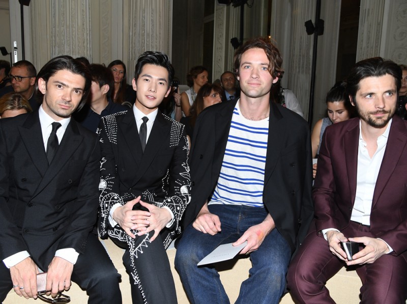 valentino-pe17-uomo-frontrow