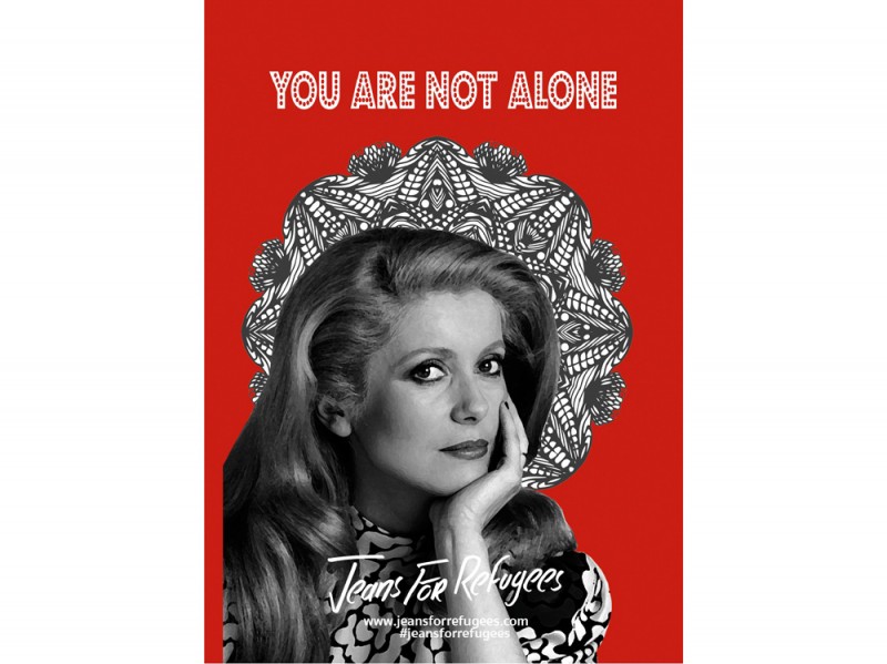 CATHERINE-DENEUVE-jeans-for-refugees