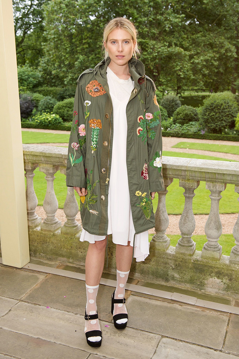 DREE-HEMINGWAY-in-Creatures-of-the-Wind-Resort-2017-olycom