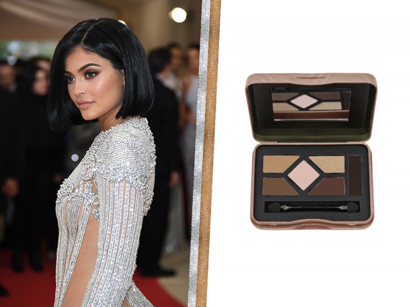 Kylie Jenner trucco occhi marroni da sera