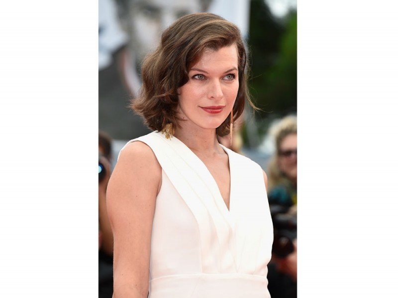 Milla-Jovovich-il-bob-con-ciuffo-laterale