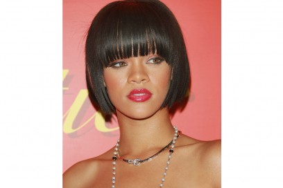 rihanna-capelli-evoluzione-hairstyle-2007-2