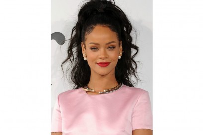 rihanna-capelli-evoluzione-hairstyle-2014