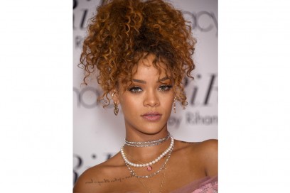 rihanna-capelli-evoluzione-hairstyle-2015-2