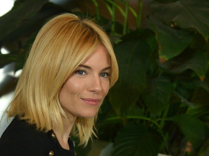 SIENNA MIller beauty look (4)