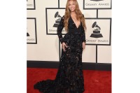 beyonce-longdress-pizzo-nero