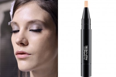 come-coprire-le-occhiaie-con-il-trucco-correttore-prep-prime-mac-cosmetics