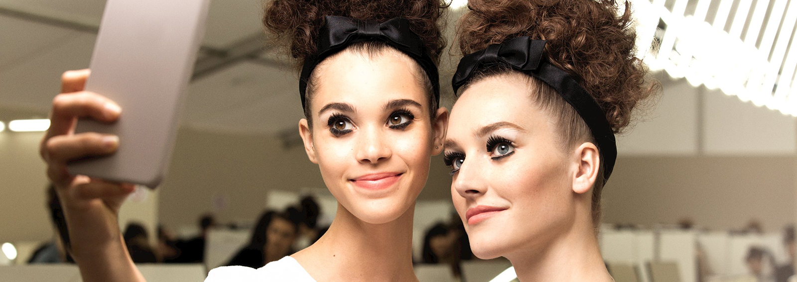 cover-chanel-haute-couture-autunno-inverno-2016-2017