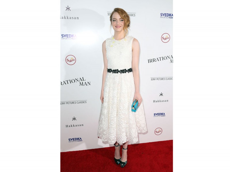 emma stone abito pizzo bianco giambattista valli
