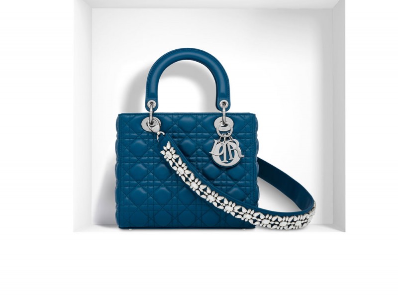 lady-dior-tracolla-ricamata