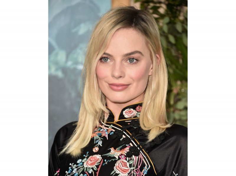 margot robbie beauty look (2)