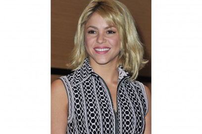 shakira-capelli-corti