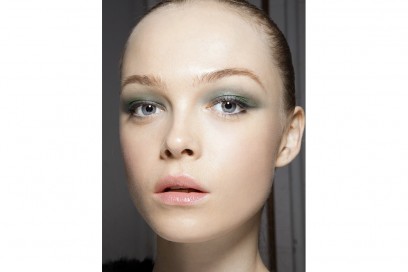 trucco-occhi-verde-sfumato-Jason-Wu-2