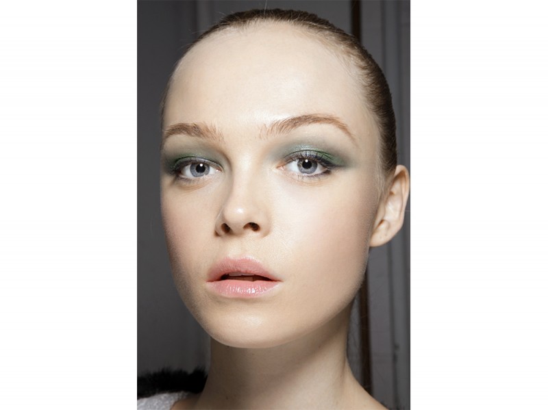 trucco-occhi-verde-sfumato-Jason-Wu-2