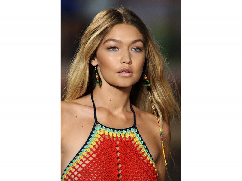 trucco-pelle-abbronzata-Tommy-Hilfiger