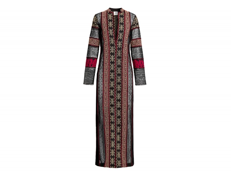 Studio_Woman_Hires_JPG-(3)