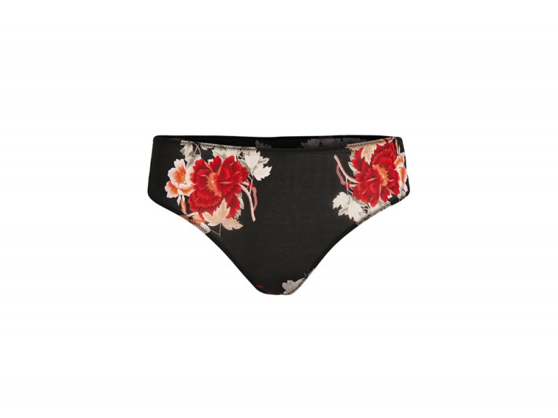 Studio_Woman_Hires_JPG-(42)