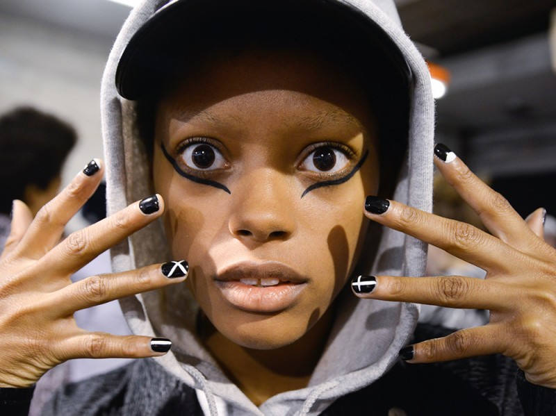 nail art nero ai 16 design bianco