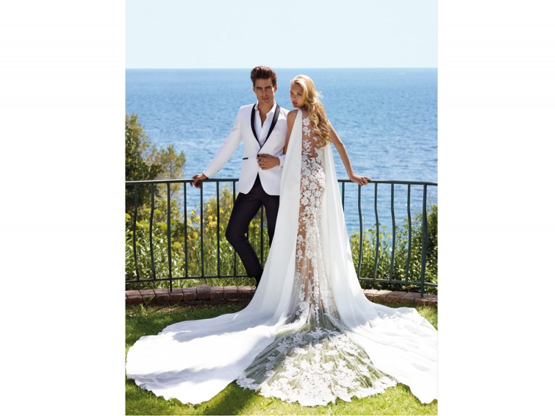 campagna-dress_-ATELIER-PRONOVIAS-2017_Romee-Strijd-&-Jon-Kortajarena_color