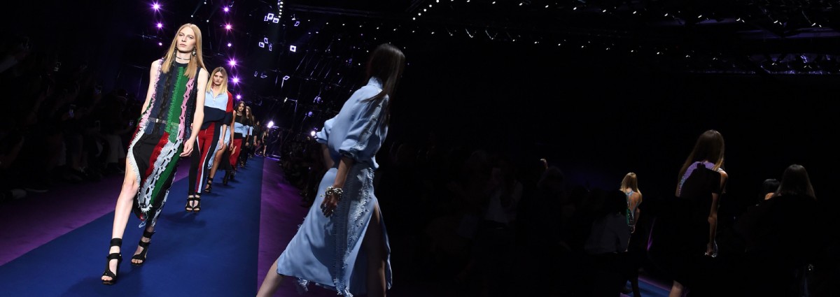 cover-versace-ss17-desktop