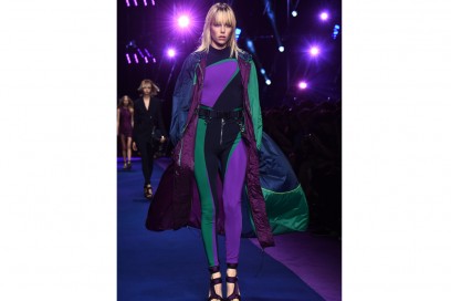 edie-campbell-versace-2017