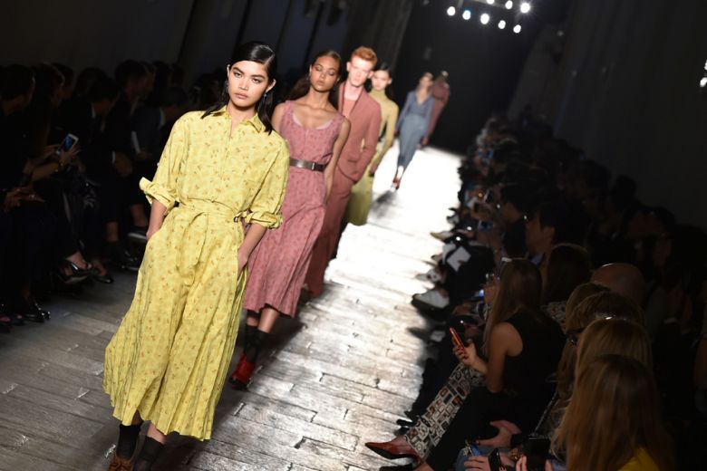 La sfilata di Bottega Veneta per la Primavera-Estate 2017