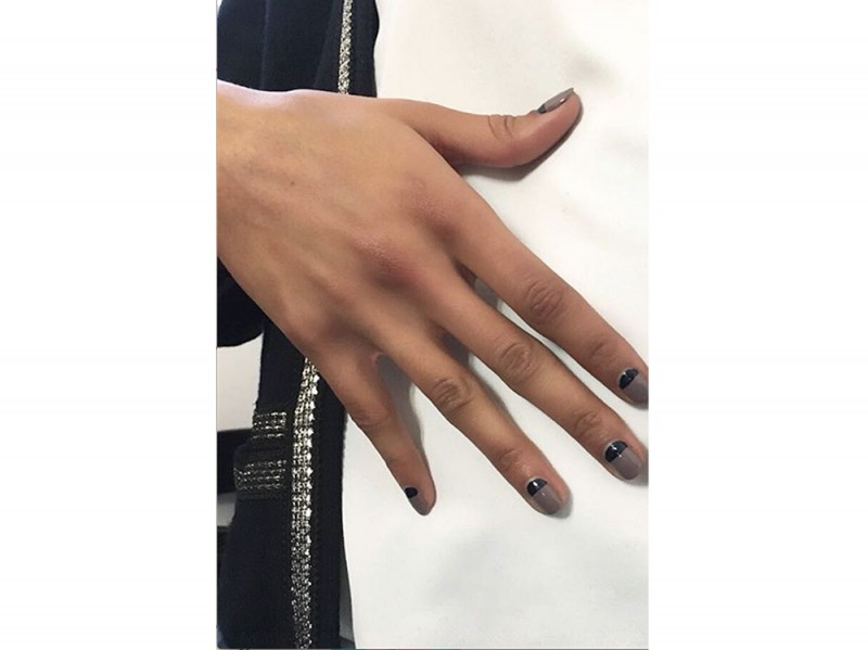 french manicure rivisitata Madeline Poole dkny