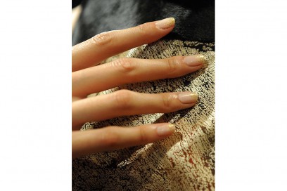 french manicure rivisitata carmen marc valvo courtesy of kiss products