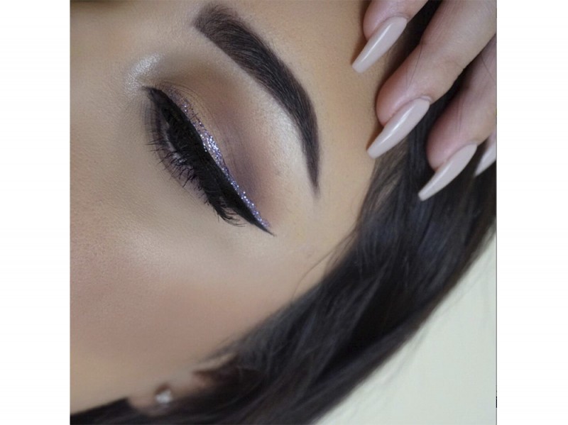 trend-autunno-eyeliner-glitter-09