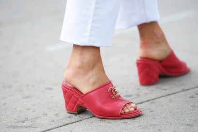 new-york-street-16-chanel-sabot-rossi