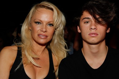 pamela-anderson-e-figlio-nyfw