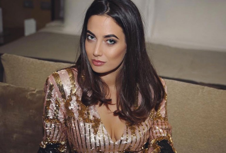 Giulia Valentina: Ero la ex di Fedez, ora sono la ragazza che vi farà cantare